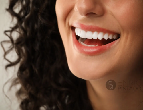 ¿Carillas dentales o fundas dentales? Cómo elegir el mejor tratamiento dental